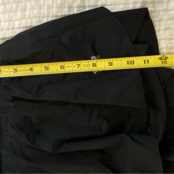 Luogongzi two in one black shorts. 2 XL - Picture 7 of 10